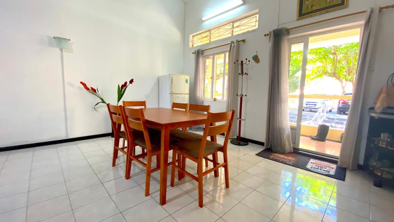 2 Bedroom Apartment 250 Meters From The Beach بوست لافايِت المظهر الخارجي الصورة